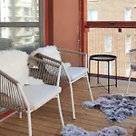 Stunning Side - Sauna And Parking Apartment
